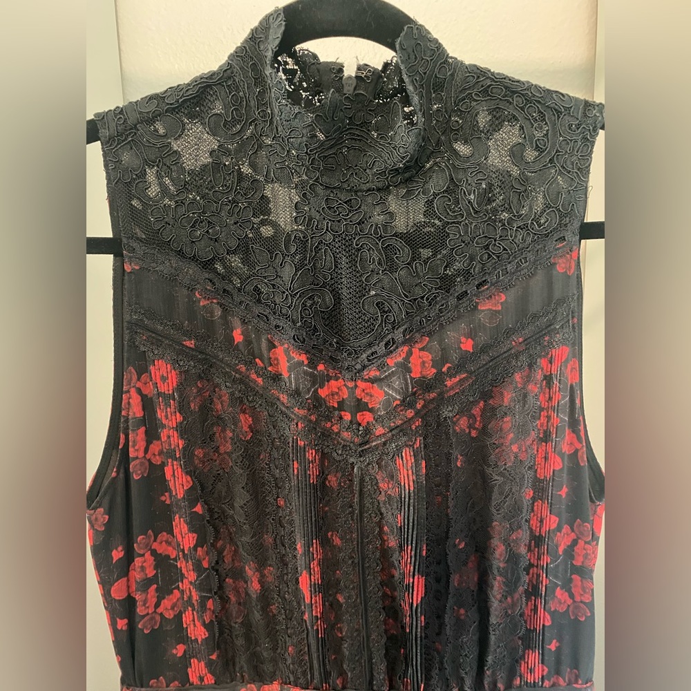 alice + olivia Red & Black Patterned Maxi Dress Gown SZ 8 - Picture 9 of 9